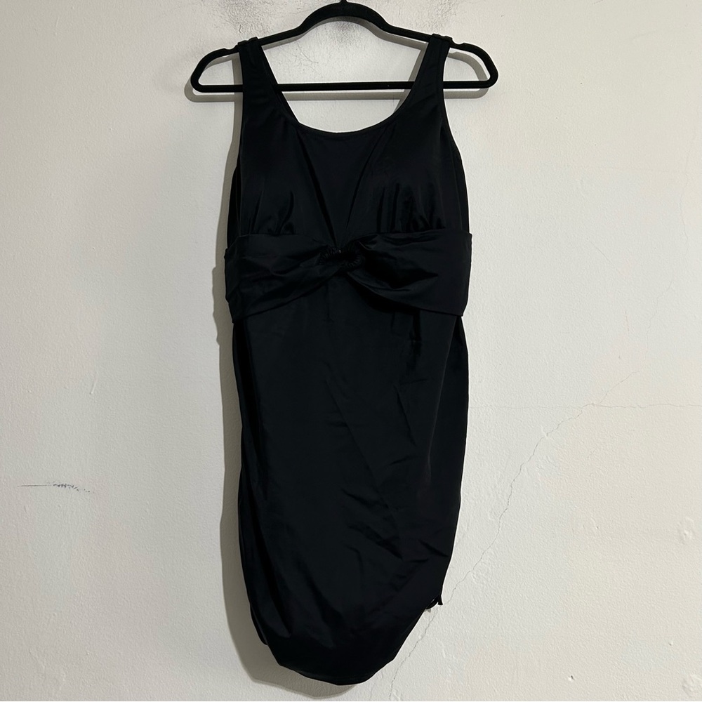 Lands' End Black Plus Size Ruched Built in Bra Underwire Swim Dress 18W